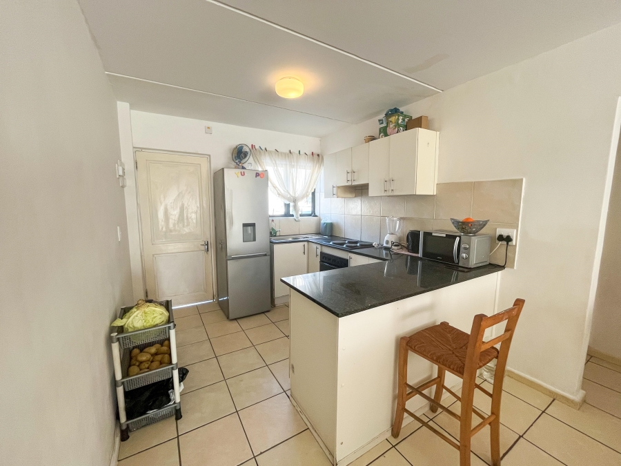 2 Bedroom Property for Sale in Maitland Western Cape
